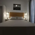 Private Rooftop & Elegant Studio - Center By Rems