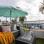Sea & Wave Pedregalejo Beach Apartment