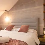 Home Art Apartments Soho