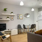 Quiet Apartment In The Heart Of Malaga Pool & Free Parking