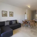 Del Parque Flats Parras Suite