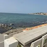 Primera Linea De Playa Con Vistas Al Mar