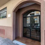 Holidays2Malaga Capuchinos French Balconies, Private Parking, Wifi & Air Con