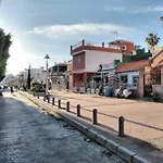 Banda Del Mar 1