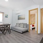 Holidays2Malaga Capulino Apartments - Huelin Area & 300 Mts From Beach