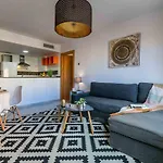 Carlos Haya Beautiful Apartment With Parking