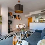 Carlos Haya Beautiful Apartment With Parking