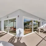 Stylish Apartment With Oceanview