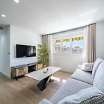 Sunset Malaga - Luxurious & Parking Apartment
