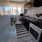 Apartment Near Shopping Centers