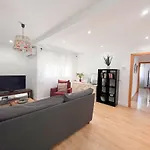 Homely Malaga Soho 520