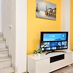 Stunning apartment in Málaga with 2 Bedrooms