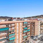 3 Bedroom Apartment Near City Centre
