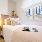 Genteel Home Teatro Soho