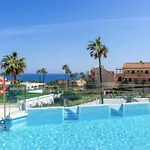 Santa Barbara Heights - Heated Pool, Gym, Bbq.