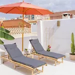 Downtown Flat With 46 Sqm Private Rooftop Terrace