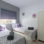 Fantastic & Functional Apartment In Malaga II
