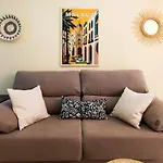 Victoria Square- Center Apartment