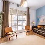 Historical Center Apartment Malaga Parking And Smart Tv