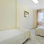 Apartamento En Calle Cuarteles De Dos Habitaciones