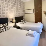 Urbe10 Plaza De Uncibay 3 Bedrooms Apatment