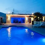 Sunny Villa Mijas With Large Pool Free Parking