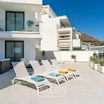 Higueronrentals Garden Villa Jacuzzi