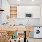 Exclusive Comedia Apartments