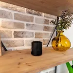Rooftop Apartment & Private Jacuzzi In The Center By Rems