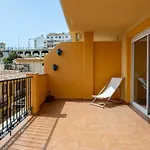 Magnifico Piso De Playa En Benalmadena Costa