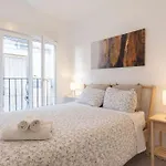 3 Bedroom Flat In Historic Centre