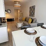 Chicflat Heroe De Sostoa Malaga