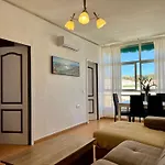 Amazing 3Bedroom Apartment In Capuchinos By Easytrip