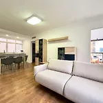 Ayala Malaga City Center 6Pax