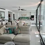 Family Mountain Sea Condo Malaga