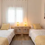 Penthouse 2Bedroom W Rooftop Views