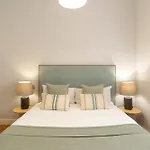 Souviron & Old Town By Ele Apartments