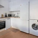 Cozy Modern Flat Terrace 2 Bedrooms 2 Bathrooms