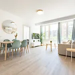 Zamarrilla City Center Apartment