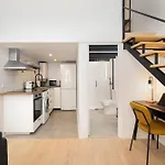 C06 Stylish Studio In Downtown
