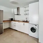 Lovely Apartment Close By City Center