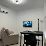Apartamento 4 A 10 Min Caminando De La Estacion De Bus Y Tren Maria Zambrano