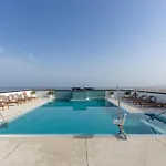 Malaga Skyline 8 Pool & Parking Free