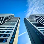 Xpce Urban 3 Malaga Skyline - Parking Free