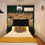 Deluxe apartment w/ swimming pool - Center