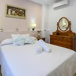 2 Bedroom Lovely Home In Malaga
