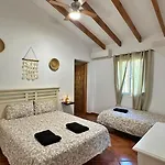 Villa Bárbara Cómpeta by Bossh Hotels