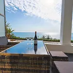 Beachfront Apartment With Terrace And Pool