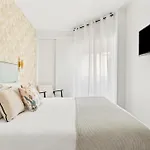 Epidemia & Quite Bedrooms By Ele Apartments