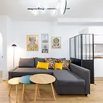 H2M Feijoo Close To City Center In A Quiet Area